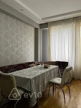 Kirayə verilir 2 otaqlı yeni tikili 50 m²