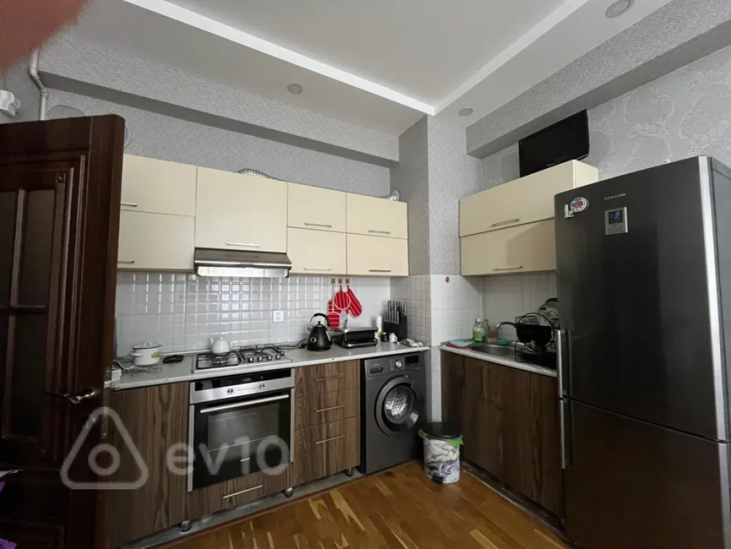 Kirayə verilir 2 otaqlı yeni tikili 50 m²