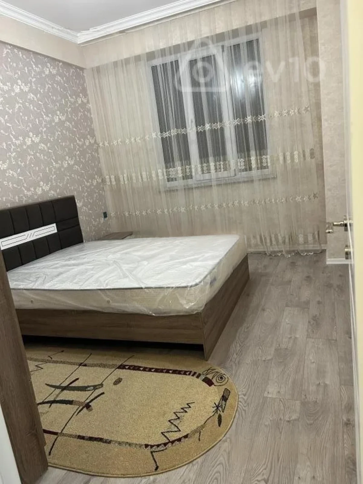 Kirayə verilir 2 otaqlı yeni tikili 75 m²