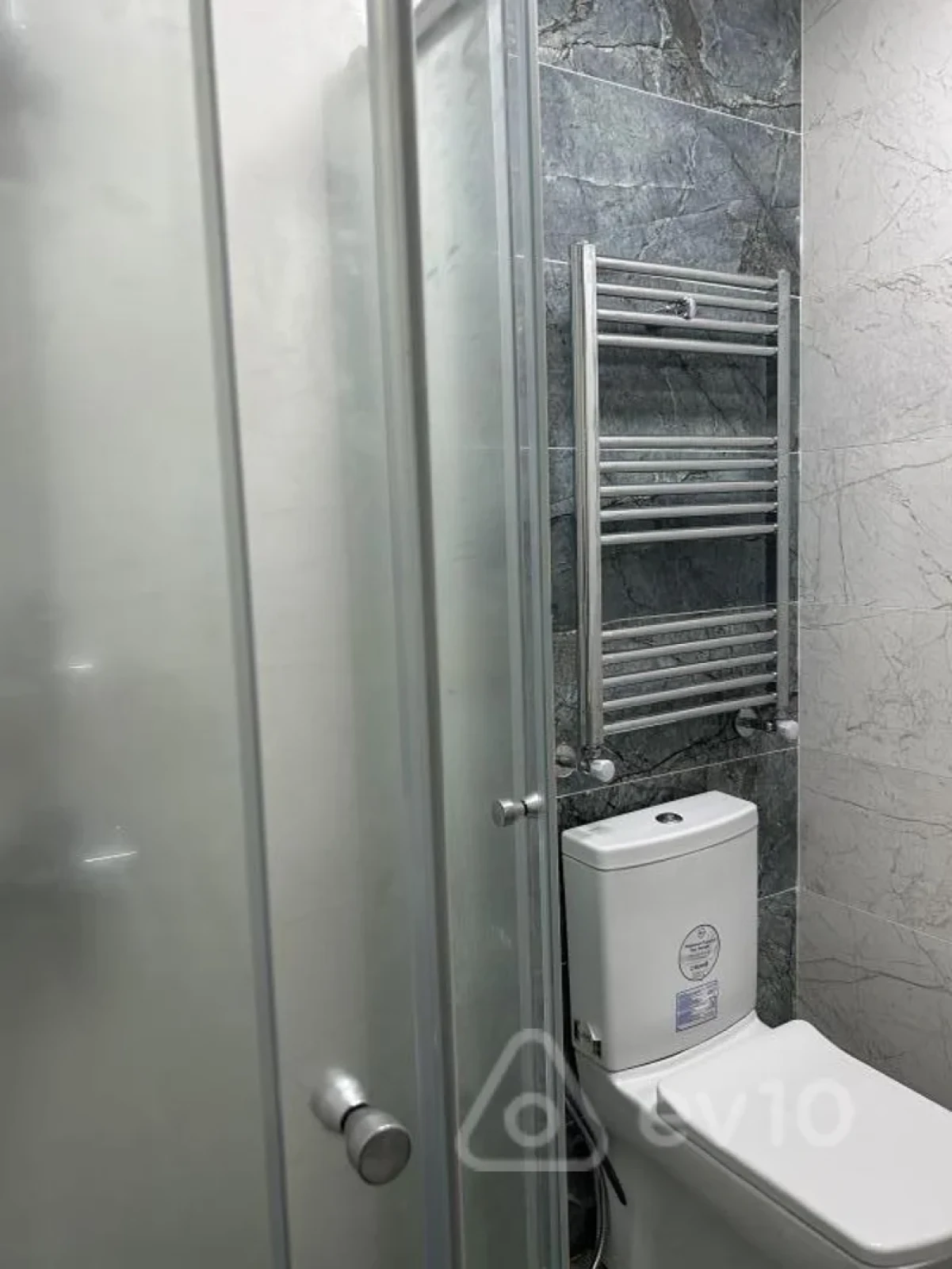 Kirayə verilir 2 otaqlı yeni tikili 75 m²