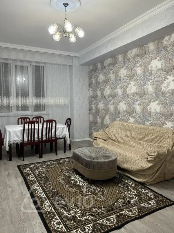 Kirayə verilir 2 otaqlı yeni tikili 75 m²