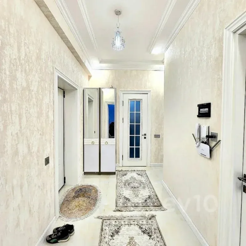 Kirayə verilir 2 otaqlı yeni tikili 72 m²