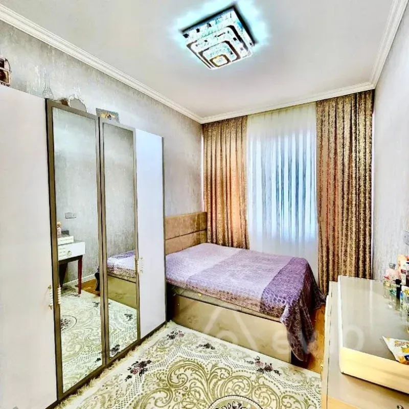 Kirayə verilir 2 otaqlı yeni tikili 72 m²