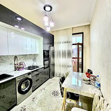 Kirayə verilir 2 otaqlı yeni tikili 72 m²
