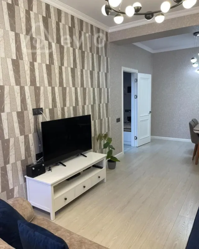 Kirayə verilir 2 otaqlı yeni tikili 85 m²
