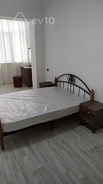 Kirayə verilir 3 otaqlı yeni tikili 90 m²
