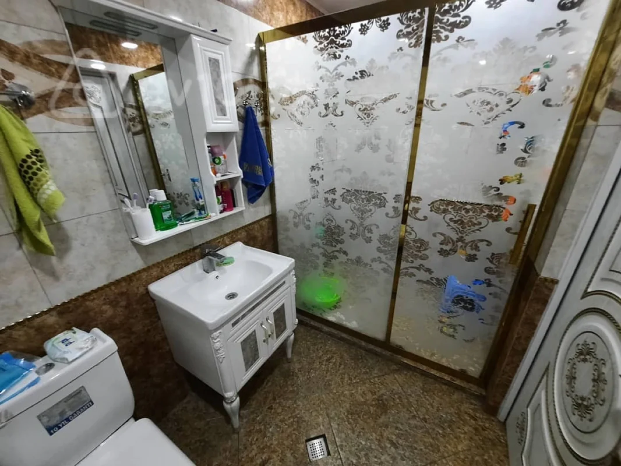 Kirayə verilir 2 otaqlı yeni tikili 72 m²