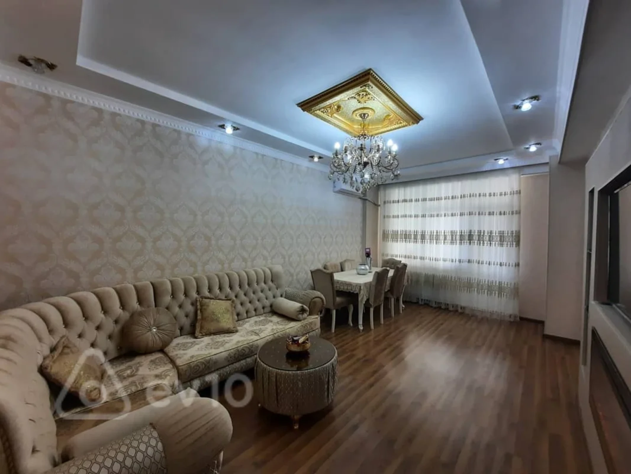 Kirayə verilir 2 otaqlı yeni tikili 72 m²