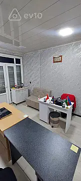 Kirayə verilir 1 otaqlı ofis 10 m²