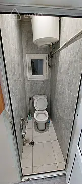 Kirayə verilir 1 otaqlı ofis 10 m²