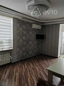 Kirayə verilir 2 otaqlı köhnə tikili 34 m²