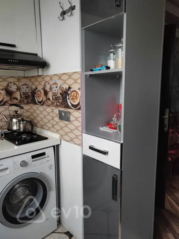 Kirayə verilir 2 otaqlı köhnə tikili 34 m²
