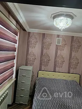 Kirayə verilir 2 otaqlı köhnə tikili 34 m²