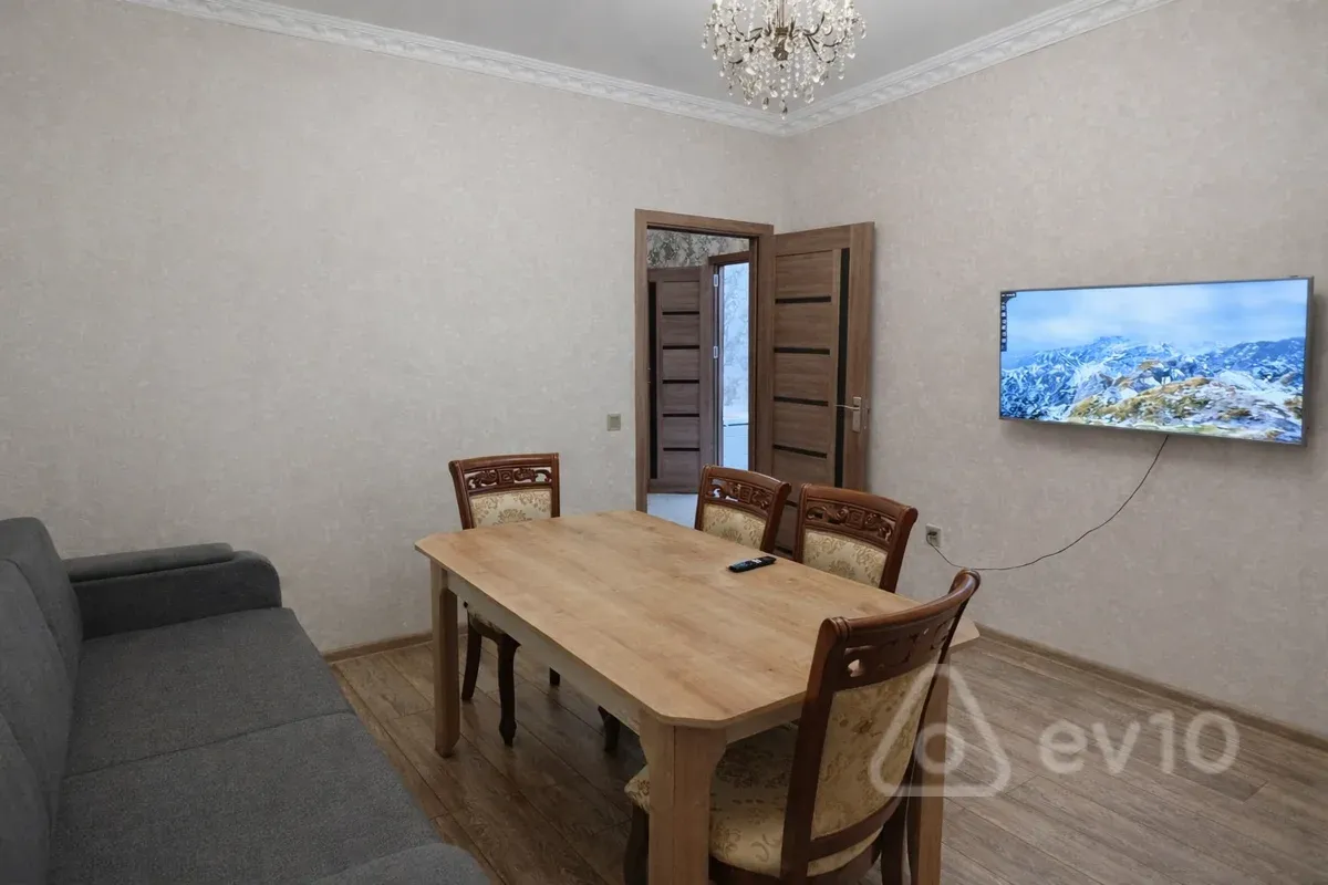 Kirayə verilir 2 otaqlı yeni tikili 64 m²