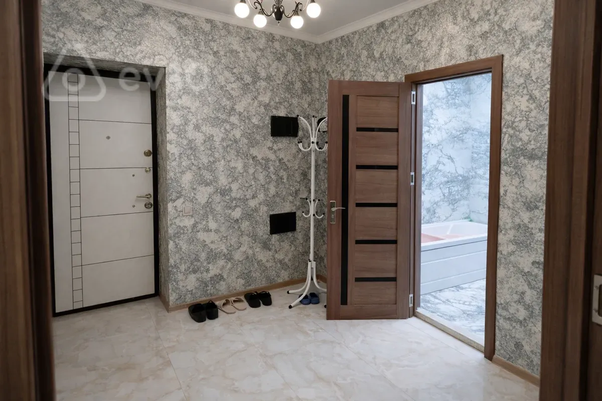 Kirayə verilir 2 otaqlı yeni tikili 64 m²