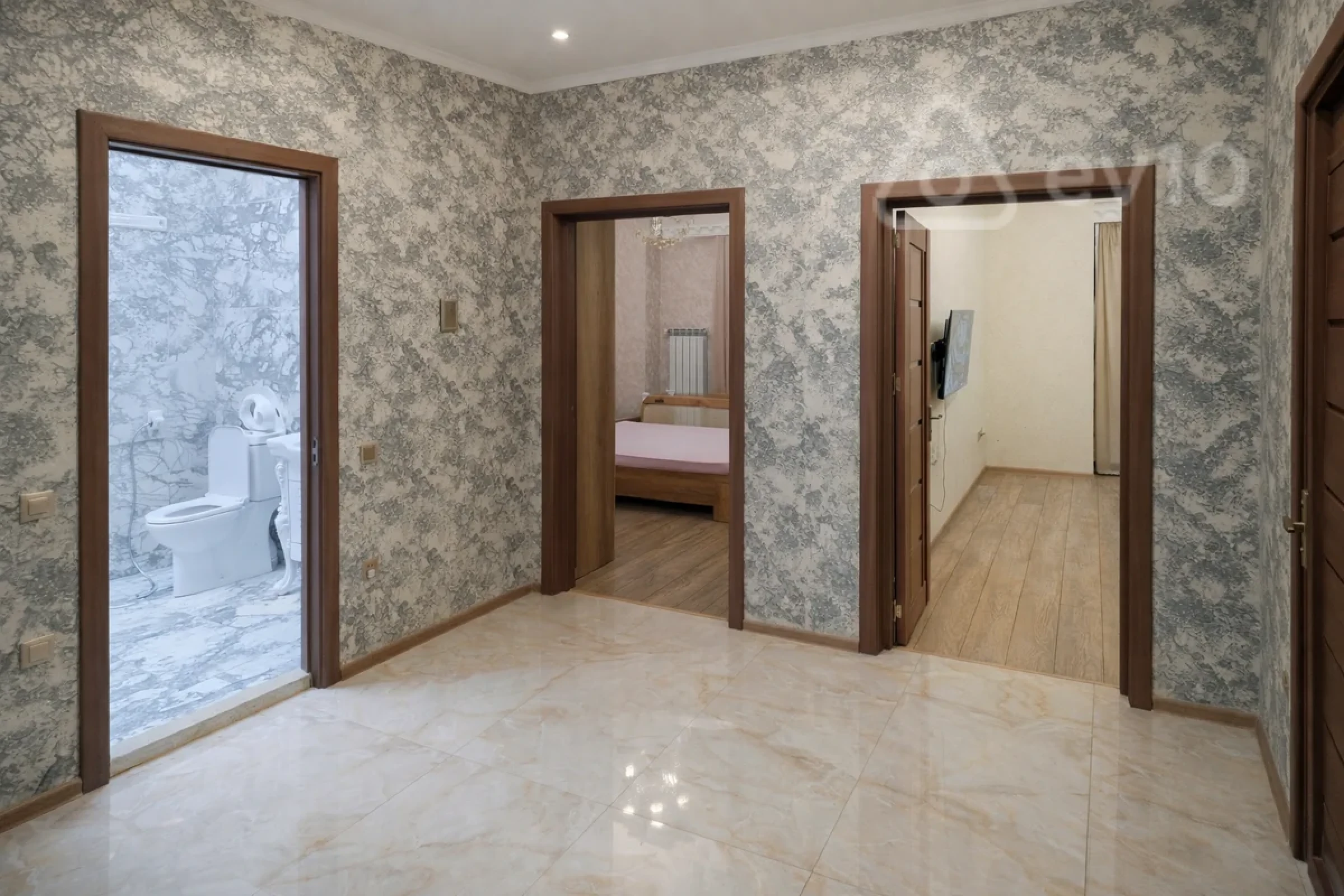 Kirayə verilir 2 otaqlı yeni tikili 64 m²