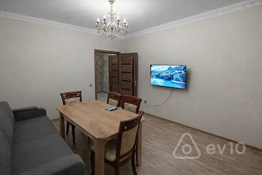 Kirayə verilir 2 otaqlı yeni tikili 64 m²