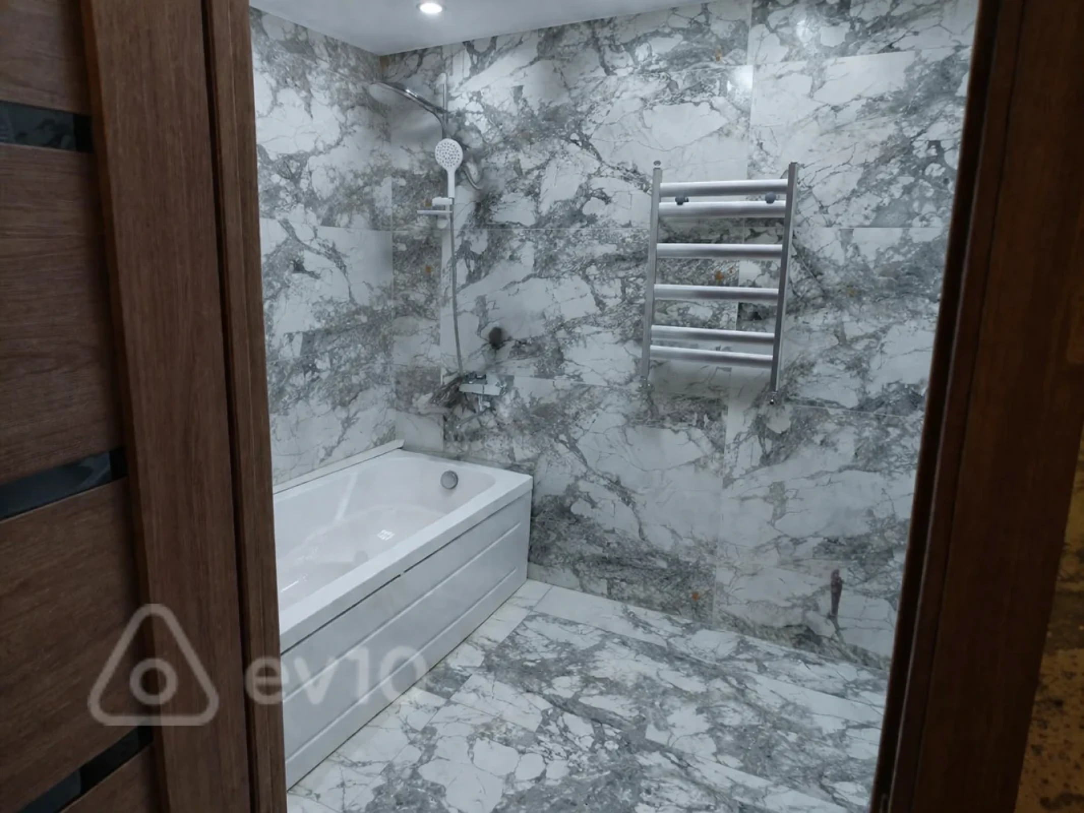 Kirayə verilir 2 otaqlı yeni tikili 64 m²