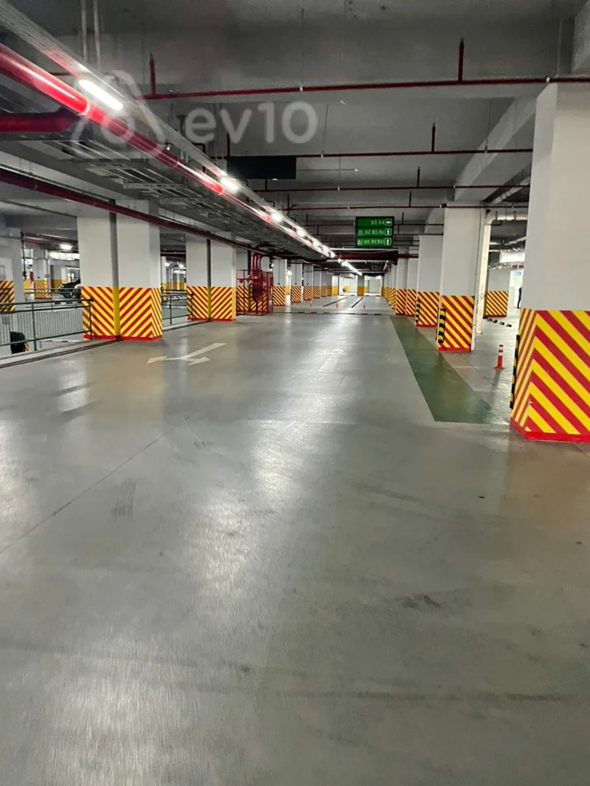 Kirayə verilir 2 otaqlı yeni tikili 64 m²