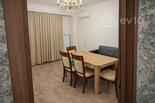 Kirayə verilir 2 otaqlı yeni tikili 64 m²