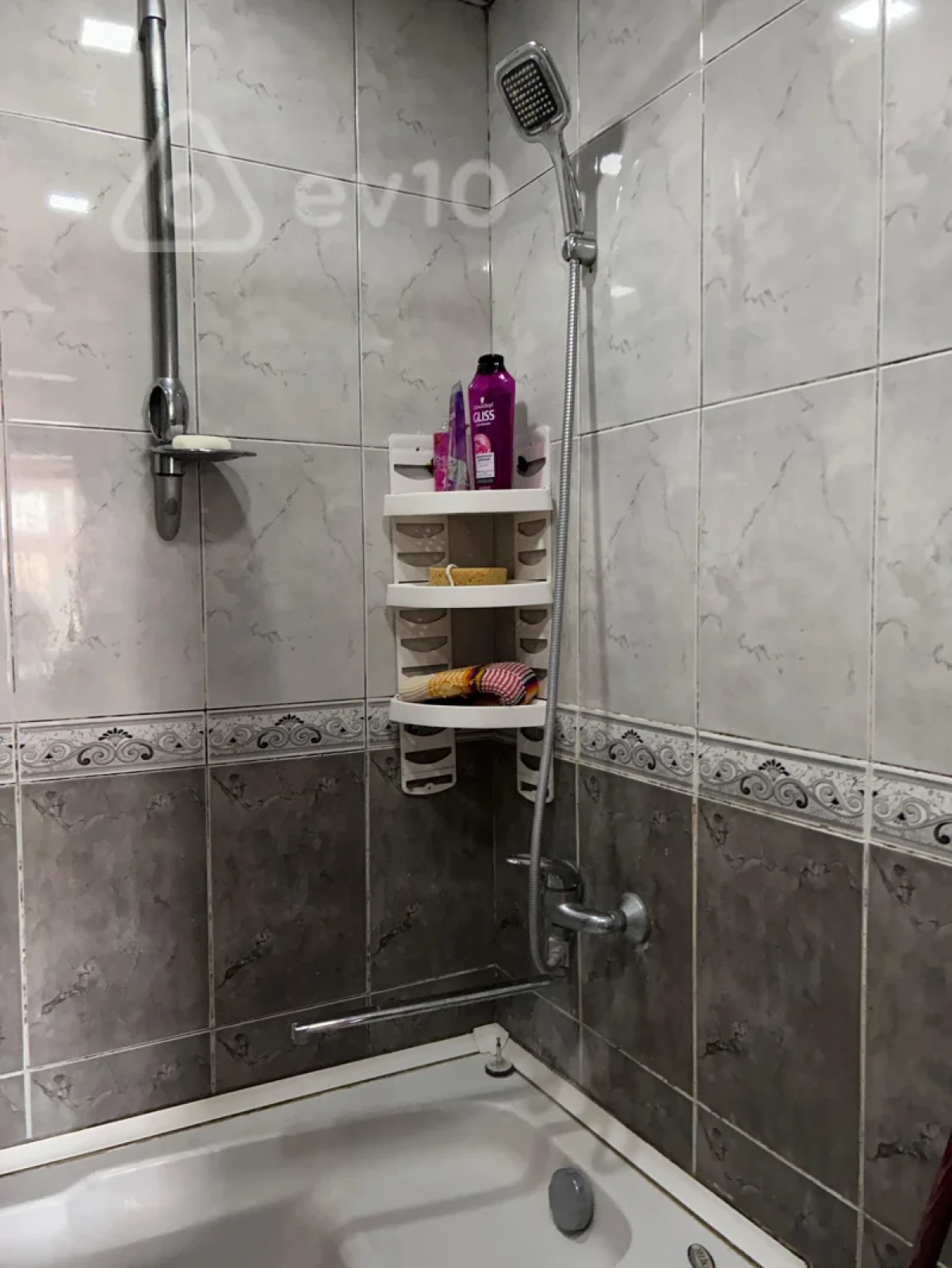 Kirayə verilir 2 otaqlı yeni tikili 60 m²