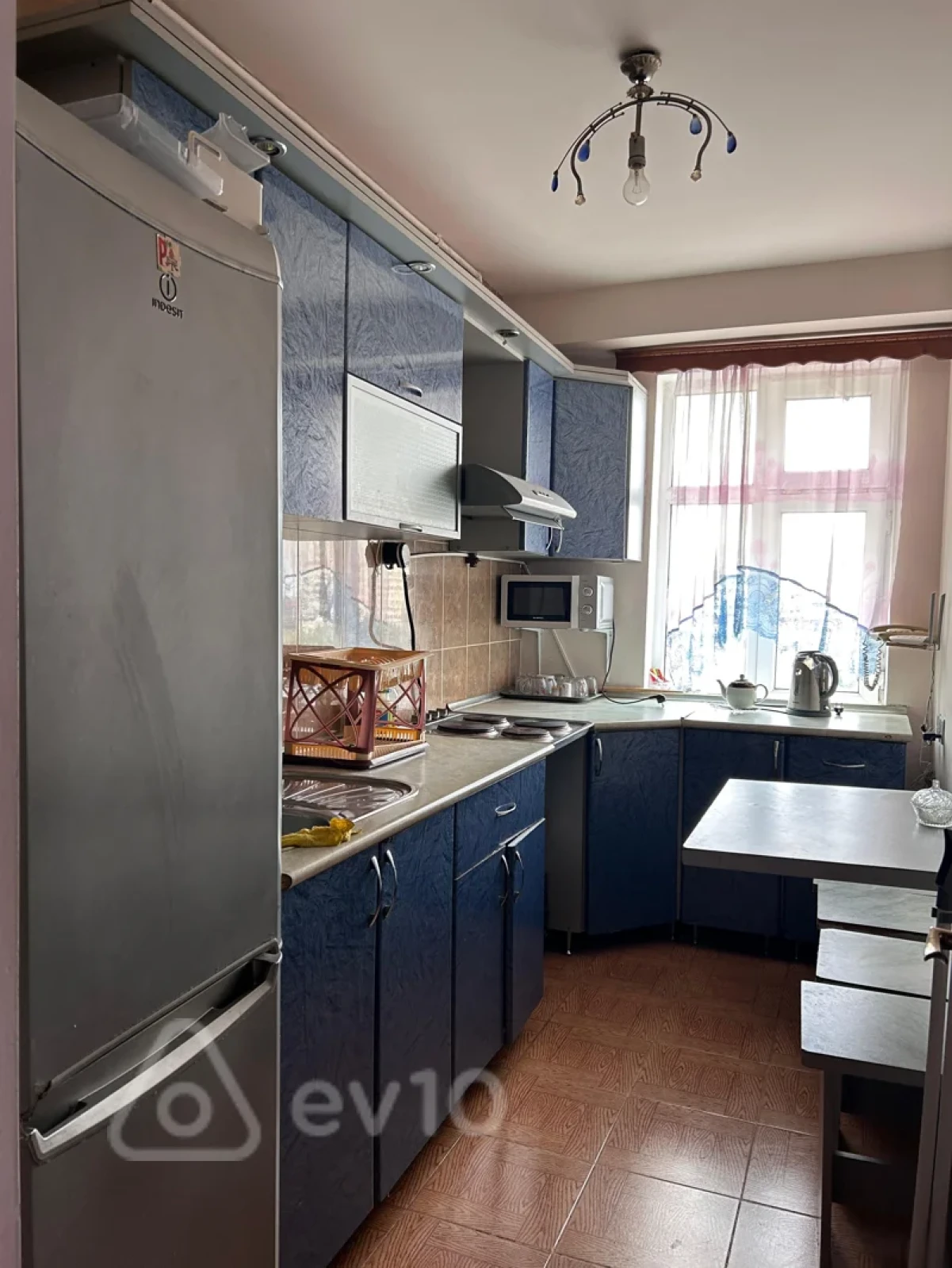 Kirayə verilir 2 otaqlı yeni tikili 60 m²