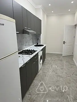 Kirayə verilir 2 otaqlı yeni tikili 80 m²