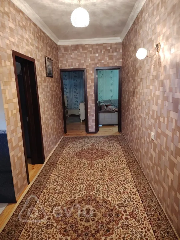 Satılır 5 otaqlı həyət evi 150 m²
