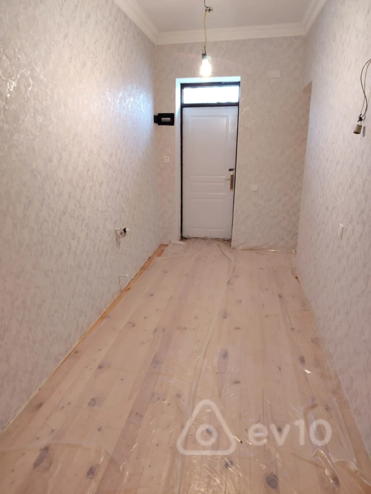 Satılır 5 otaqlı həyət evi 150 m²