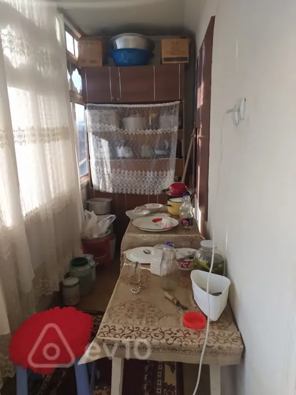 Kirayə verilir 1 otaqlı köhnə tikili 55 m²