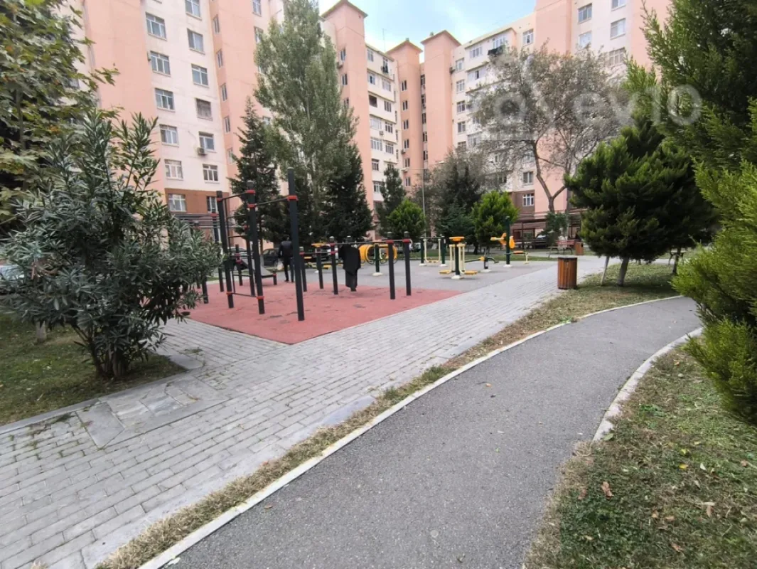 Kirayə verilir 2 otaqlı köhnə tikili 62 m²