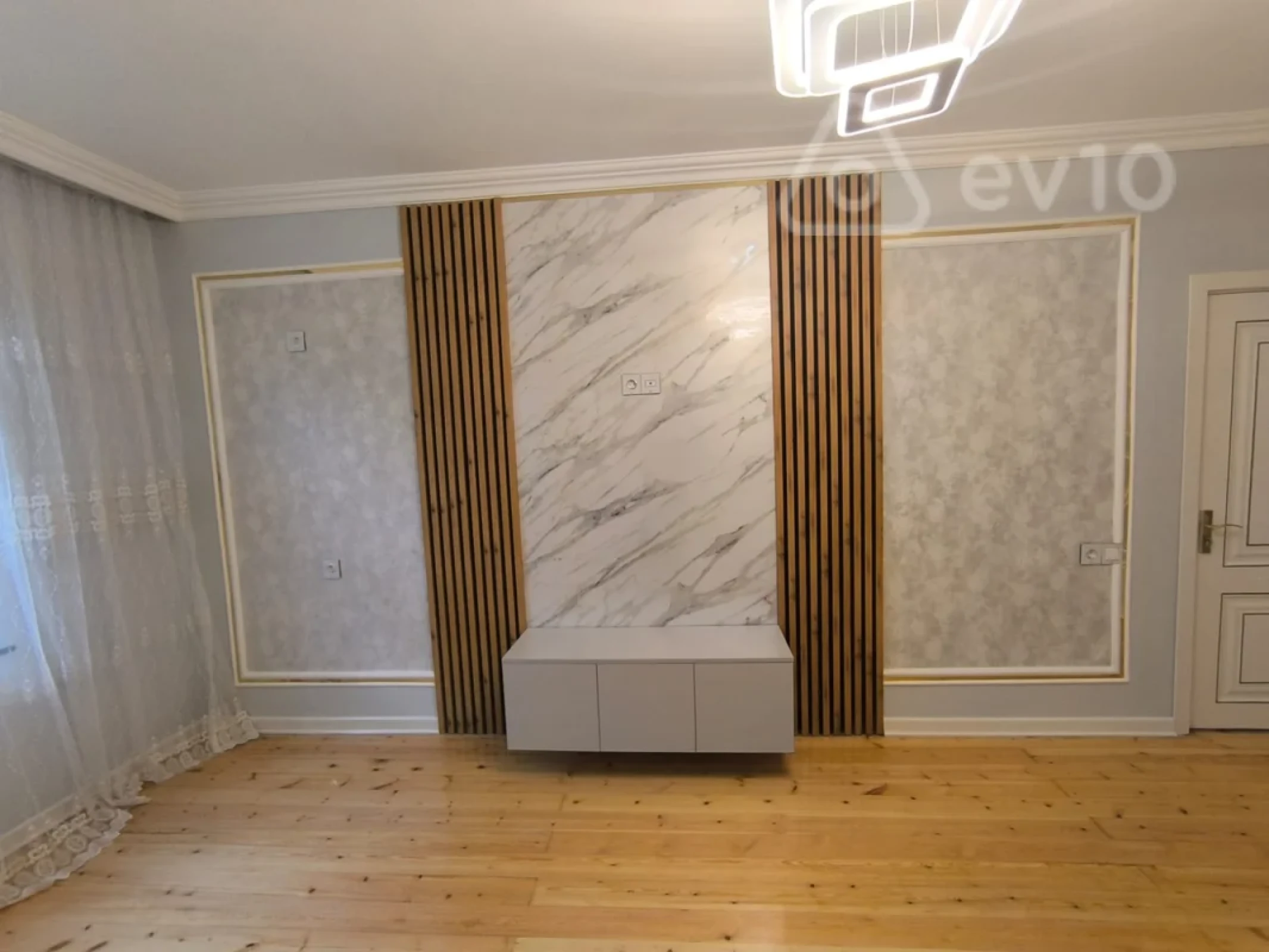 Kirayə verilir 2 otaqlı köhnə tikili 62 m²