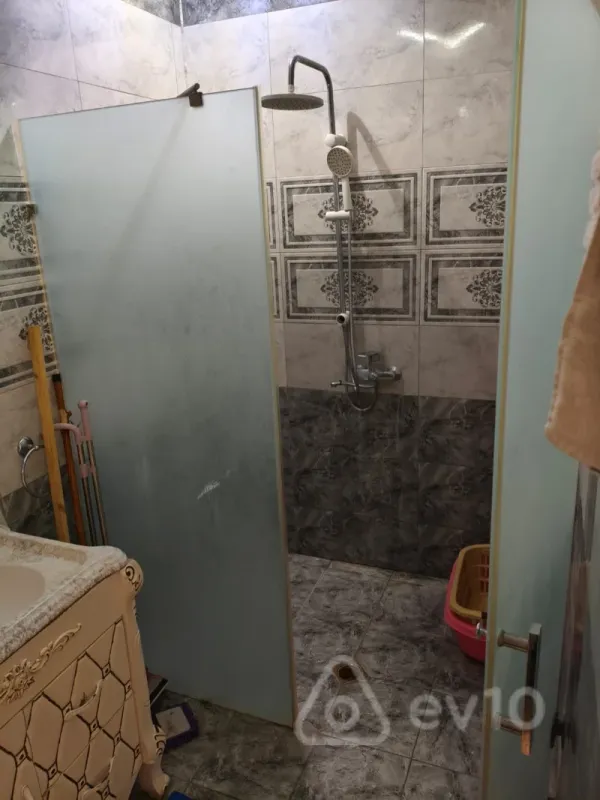 Kirayə verilir 3 otaqlı yeni tikili 114 m²