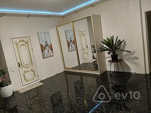 Kirayə verilir 3 otaqlı yeni tikili 114 m²