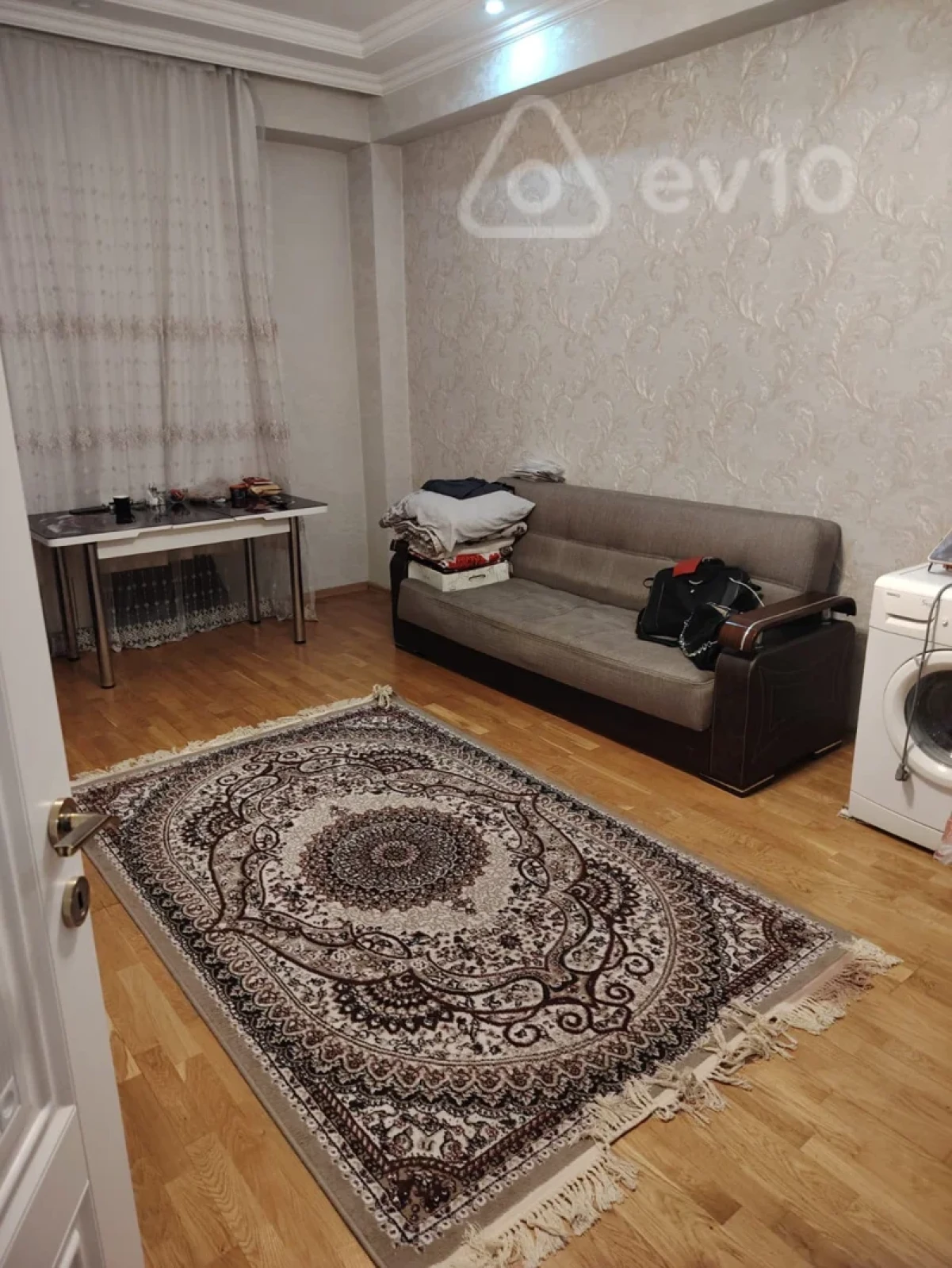Kirayə verilir 2 otaqlı yeni tikili 60 m²