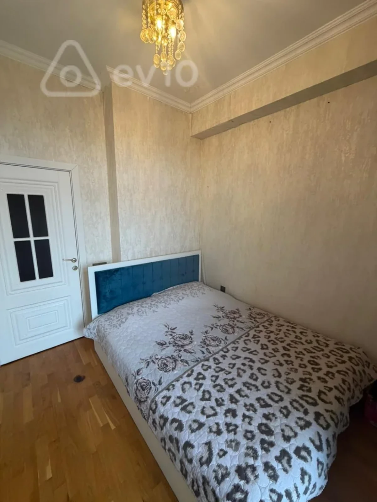 Kirayə verilir 2 otaqlı yeni tikili 60 m²