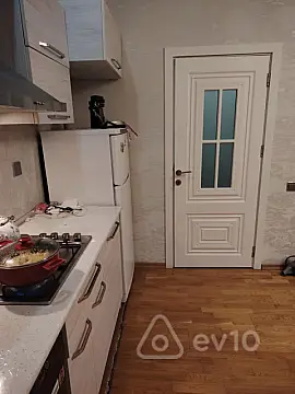 Kirayə verilir 2 otaqlı yeni tikili 60 m²