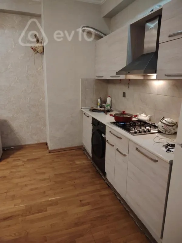 Kirayə verilir 2 otaqlı yeni tikili 60 m²