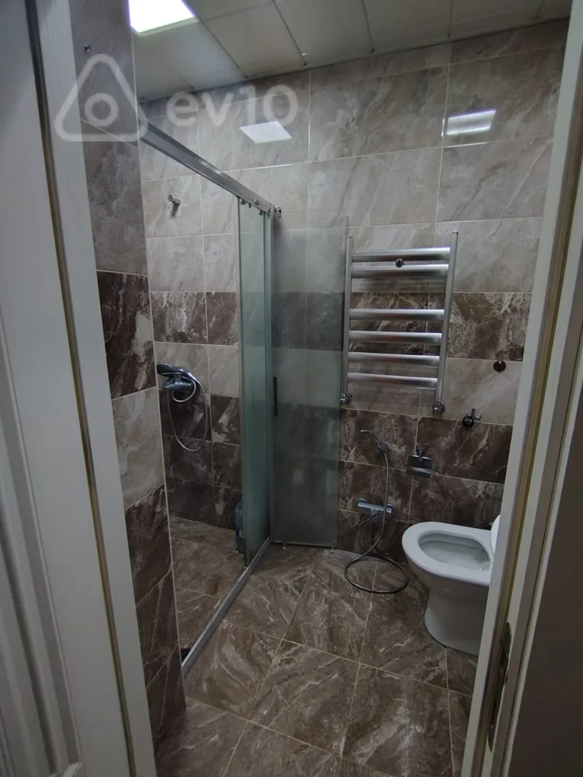 Kirayə verilir 2 otaqlı yeni tikili 60 m²