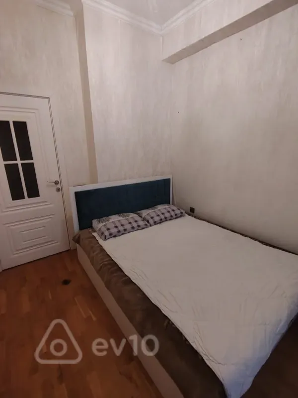 Kirayə verilir 2 otaqlı yeni tikili 60 m²