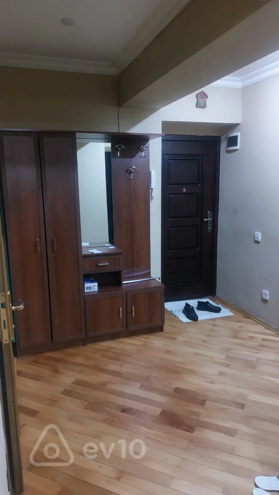 Kirayə verilir 3 otaqlı köhnə tikili 70 m²