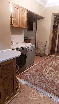 Kirayə verilir 3 otaqlı köhnə tikili 70 m²