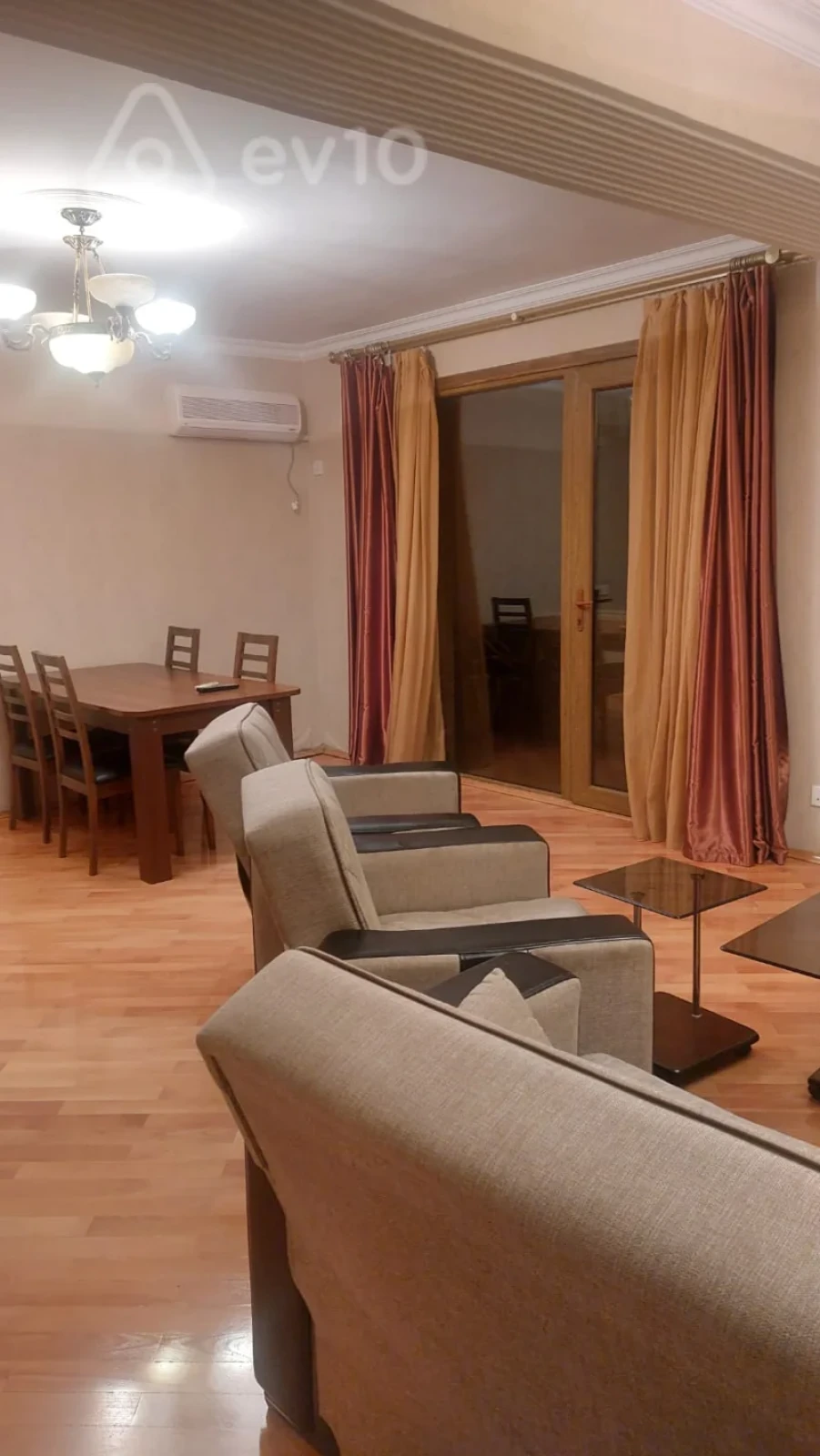 Kirayə verilir 3 otaqlı köhnə tikili 70 m²