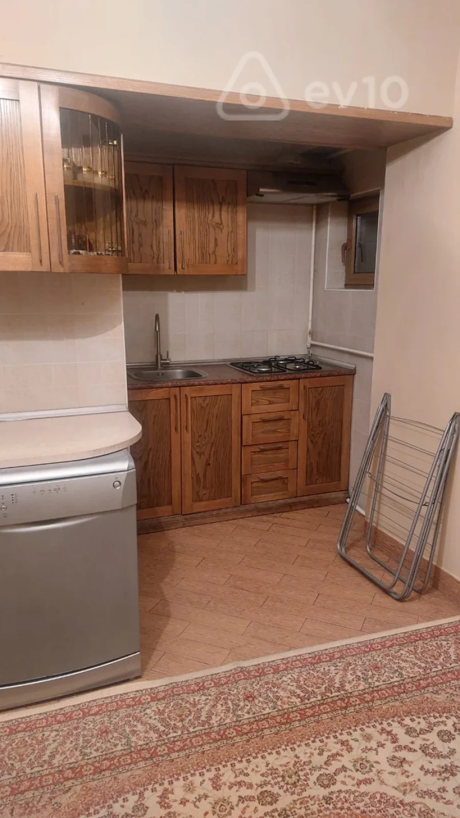 Kirayə verilir 3 otaqlı köhnə tikili 70 m²