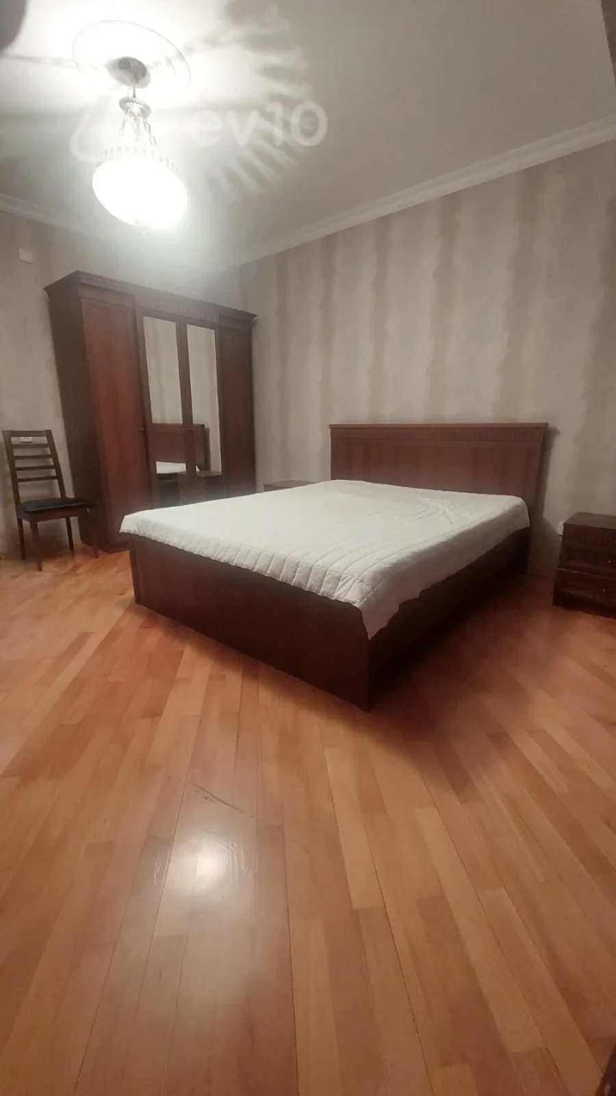 Kirayə verilir 3 otaqlı köhnə tikili 70 m²