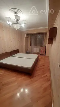 Kirayə verilir 3 otaqlı köhnə tikili 70 m²
