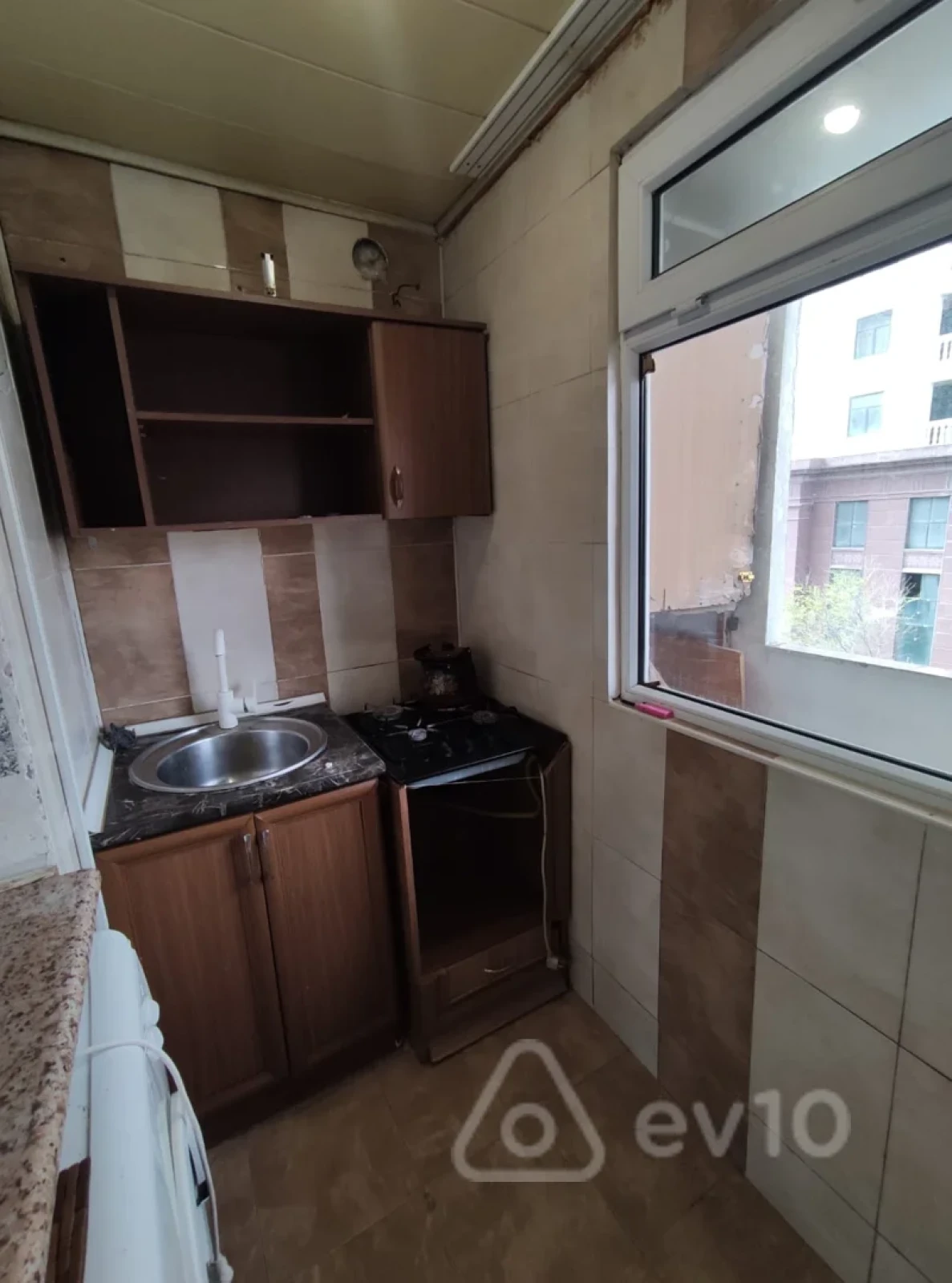 Kirayə verilir 2 otaqlı köhnə tikili 35 m²