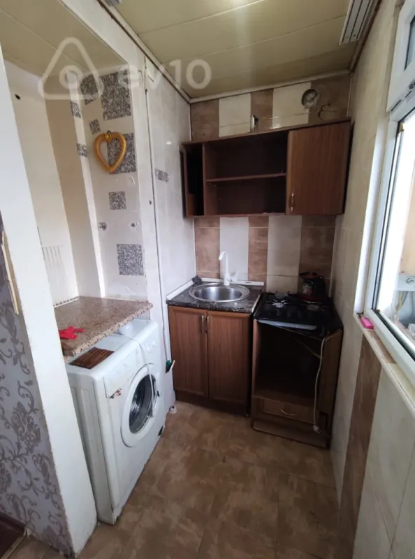 Kirayə verilir 2 otaqlı köhnə tikili 35 m²