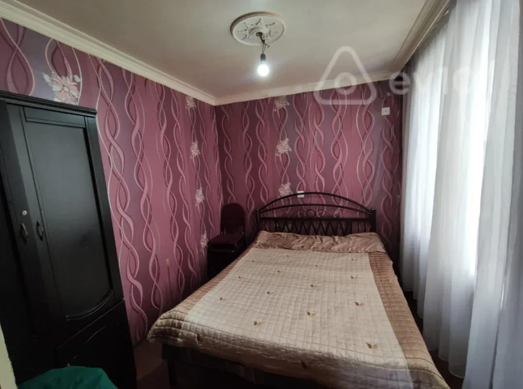 Kirayə verilir 2 otaqlı köhnə tikili 35 m²