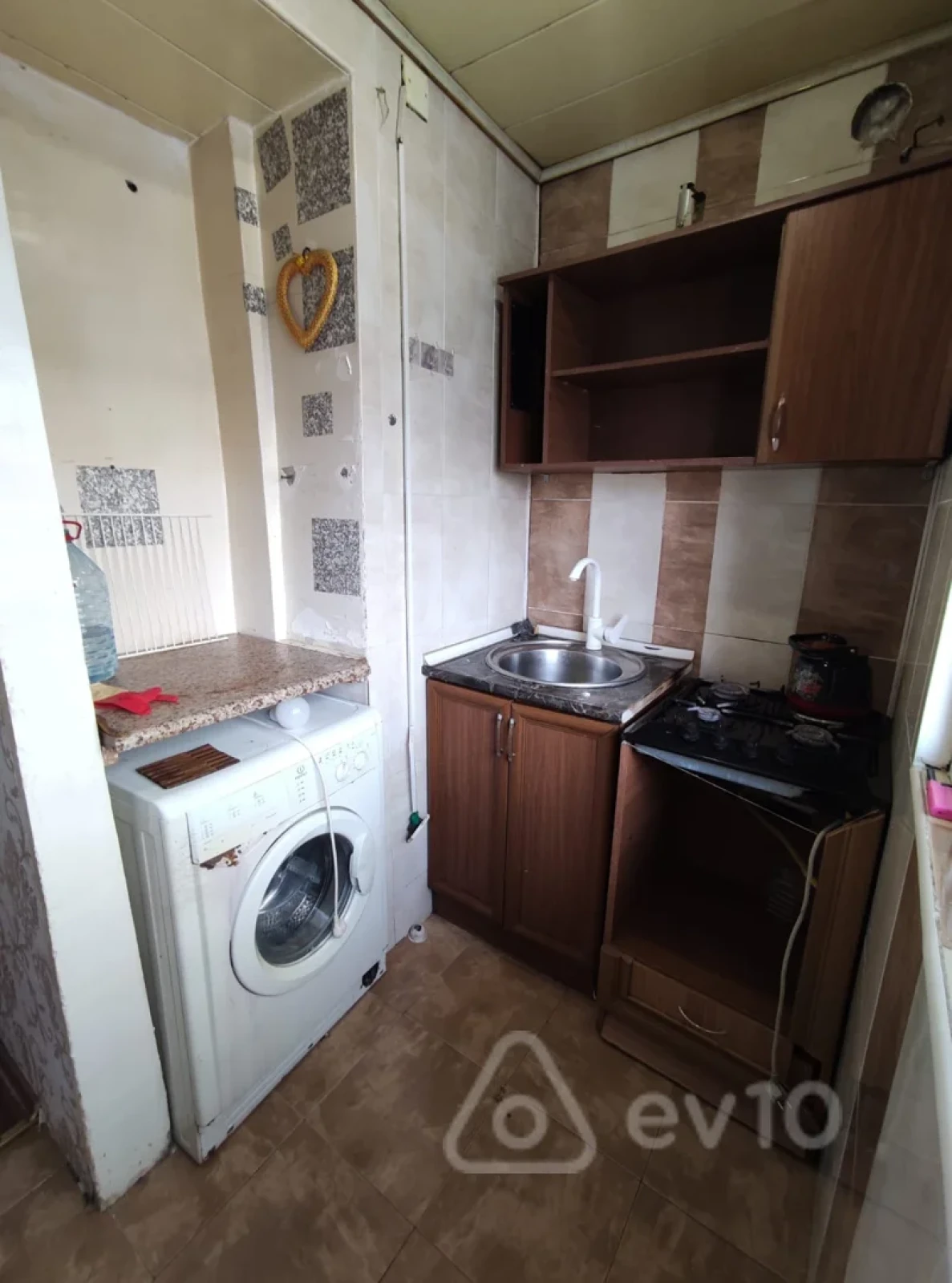 Kirayə verilir 2 otaqlı köhnə tikili 35 m²